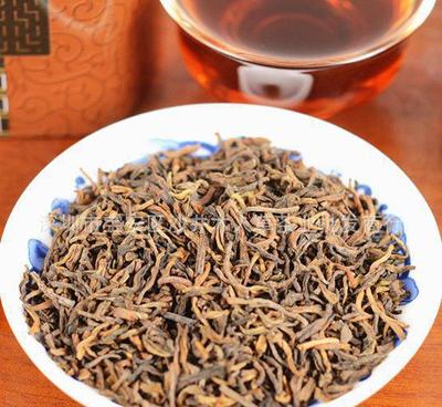 醇厚宫廷韵 品鉴勐海茶厂纯料一级宫廷熟普七子饼